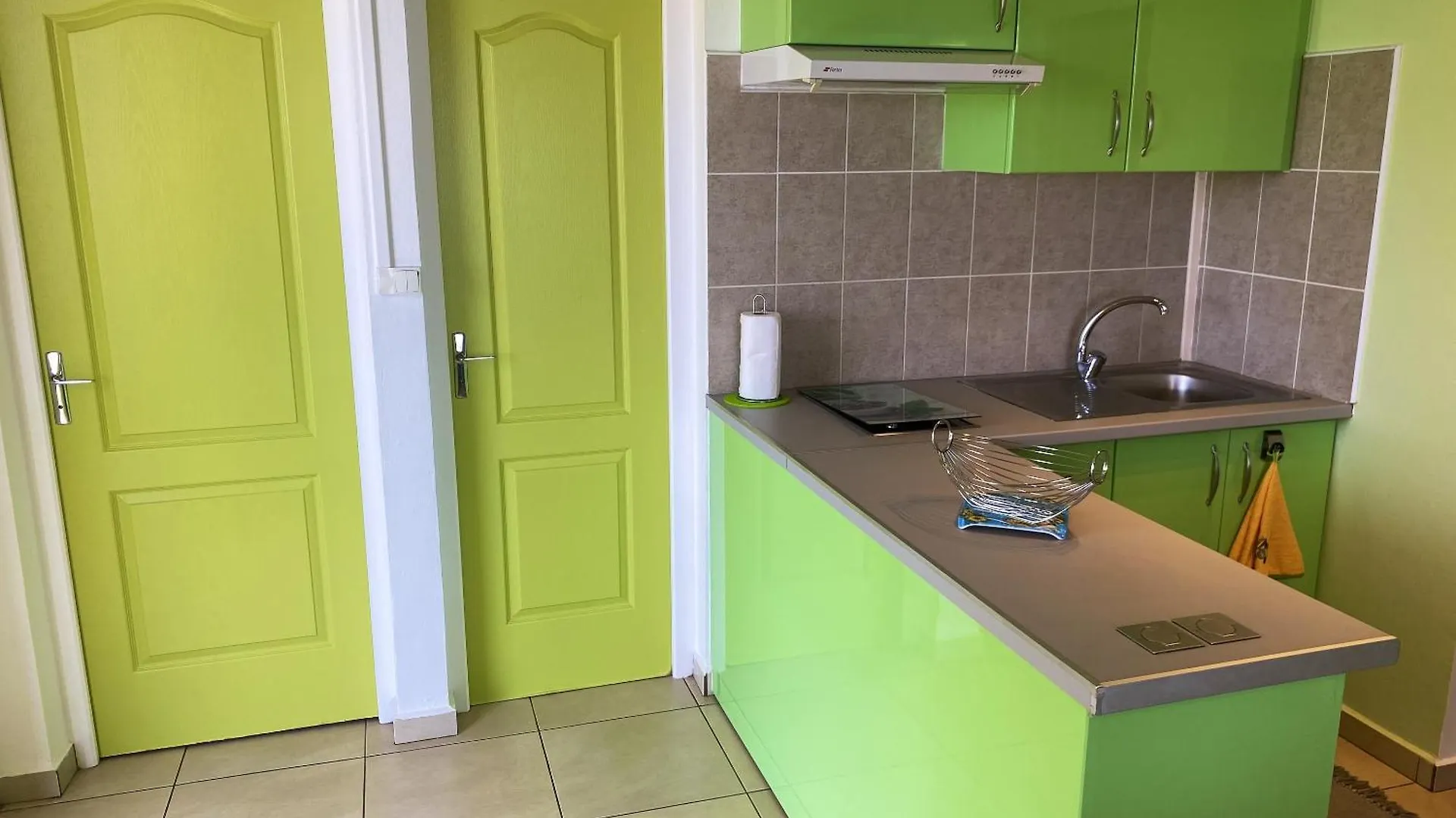 Vue Sur Mer: Appartement avec Terrasse à Bouillante